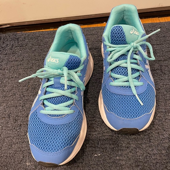 ASICS - Picture 3 of 4